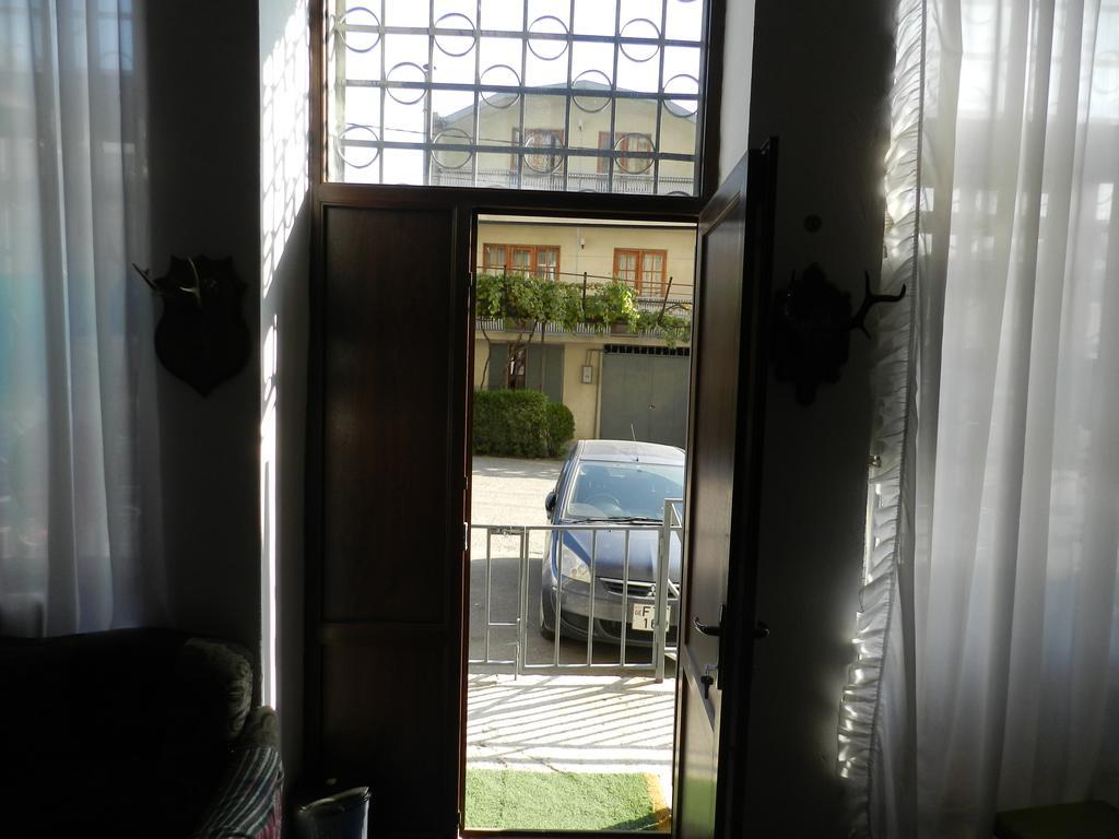 Apartment Retro Tbilisi Eksteriør bilde